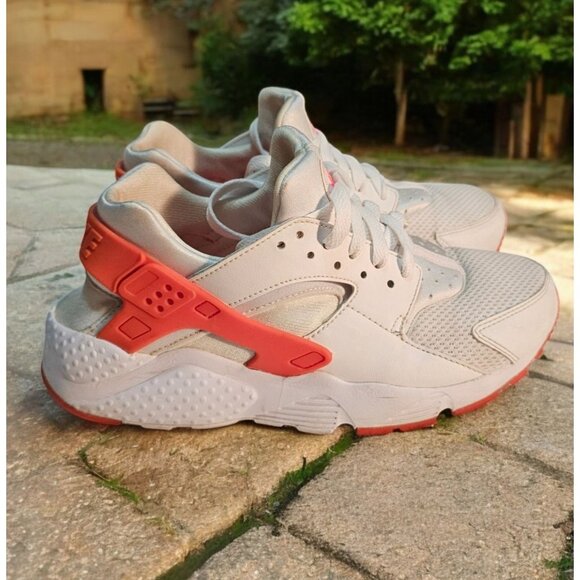 Nike Air Huarache Run GS 'White Racer Pink' 654280-108 6.5 Youth / Womens 8 EUC - Picture 1 of 15